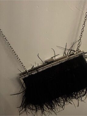 Black Feather Evening Prom Gala Formal Clutch with Removable Silver Chain